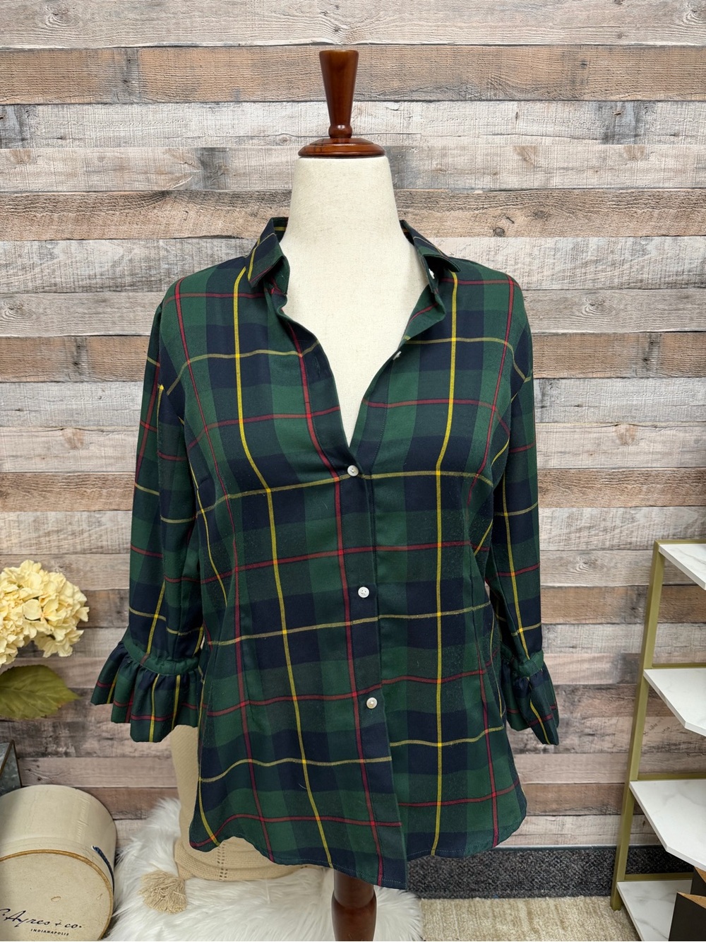 Gretchen Scott plaid shirt w/ ruffle sleeves large
